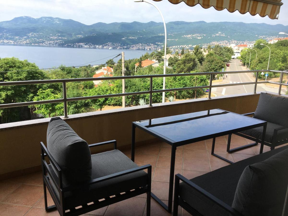 Swimming Apartment Rijeka Exterior foto