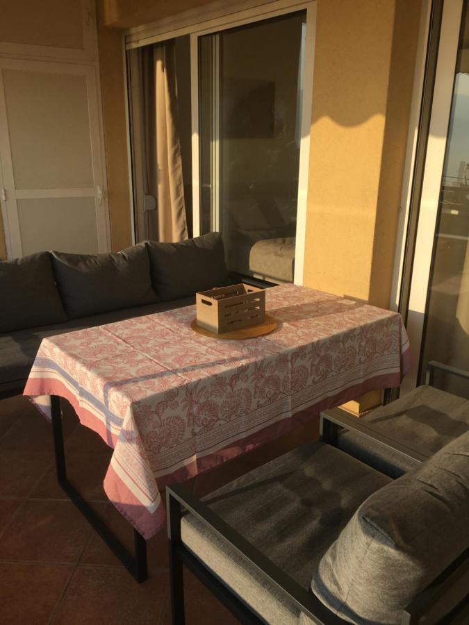 Swimming Apartment Rijeka Exterior foto