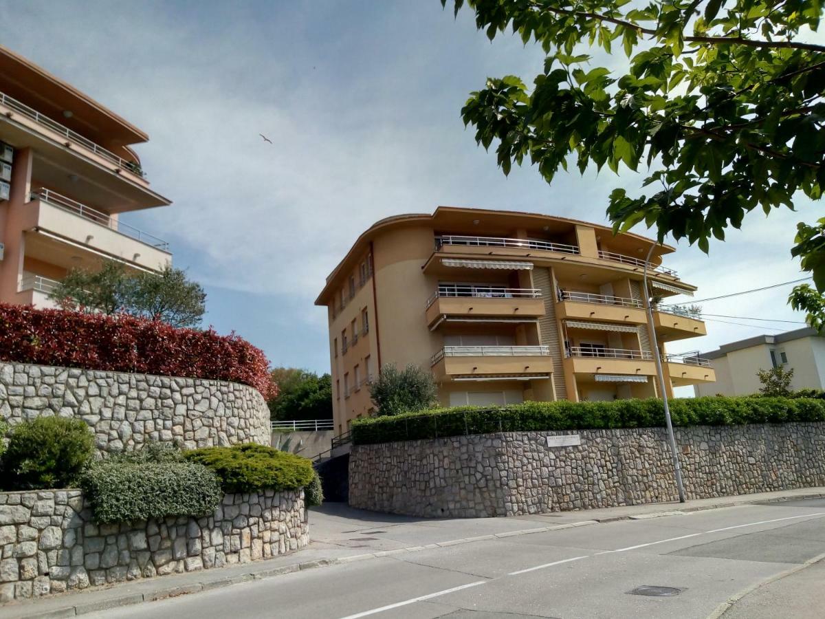 Swimming Apartment Rijeka Exterior foto